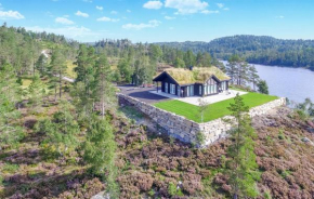 Gorgeous Home In Evje With Lake View